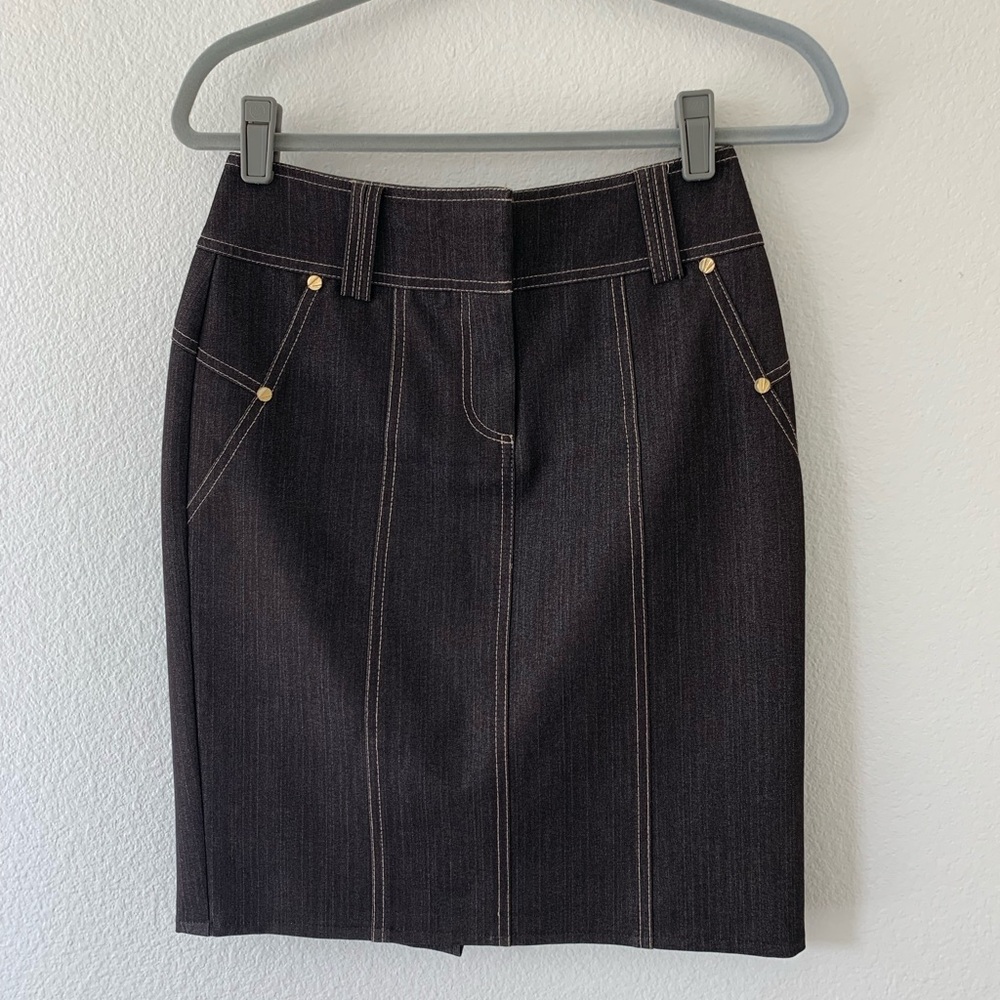 Cache Contour collection womens Size 4 denim style pencil skirt preppy chic
